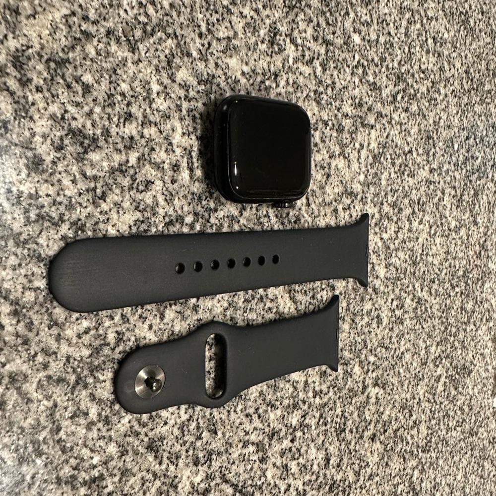 Apple Watch Series 7 41mm Midnight Alu (GPS + Cellular)